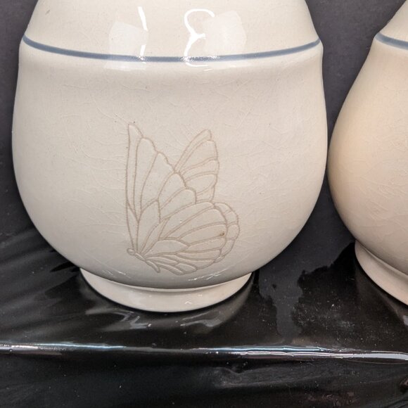 KELTCRAFT IRELAND BUTTERFLY SALT & PEPPER SHAKER BLUE BAND 3" WITH STOPPERS - Picture 2 of 7